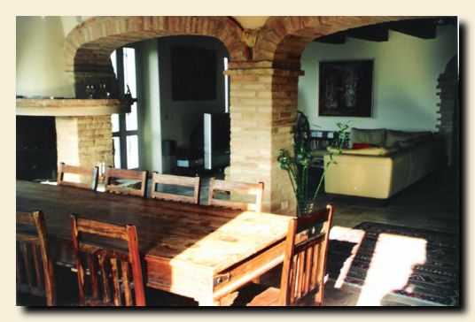 dining room<br>das Esszimmer<br>sala pranzo