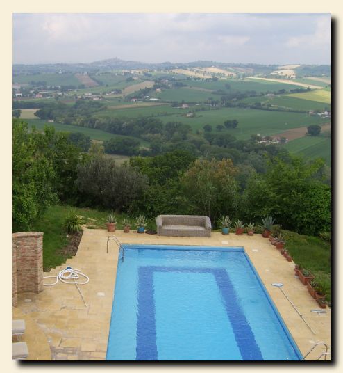 View of the pool<br>Aussicht auf den Pool<br>panorama pool